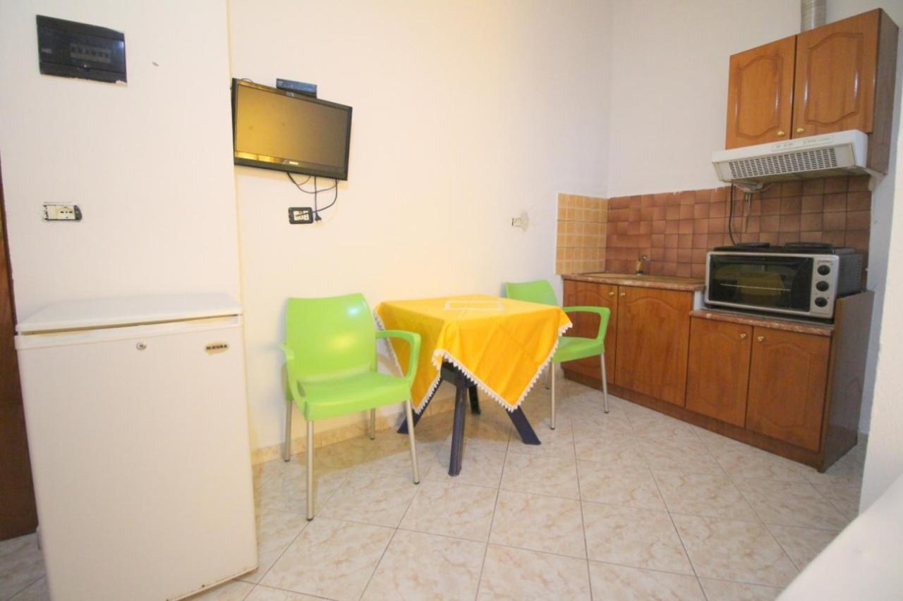 Hotel Vila Vilson Sarandë 객실 사진
