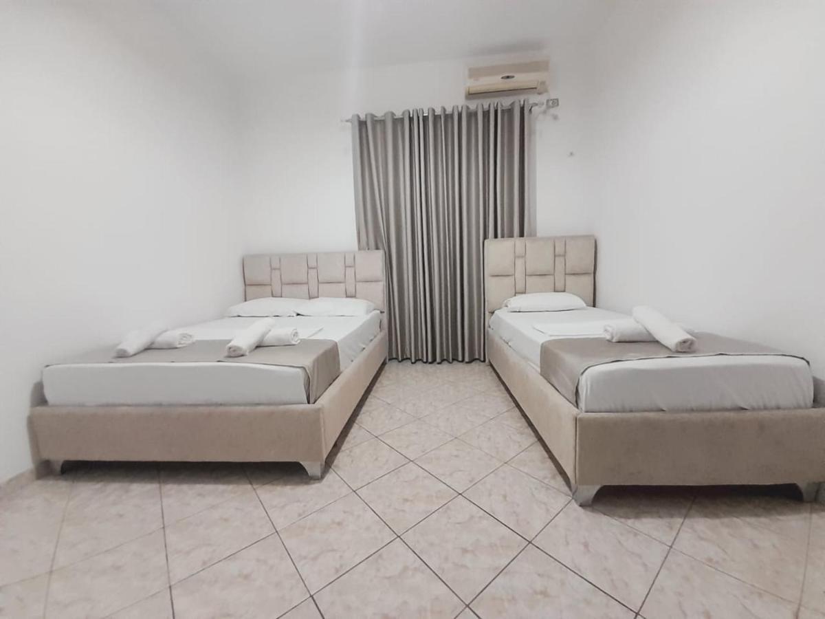 Hotel Vila Vilson Sarandë 외부 사진