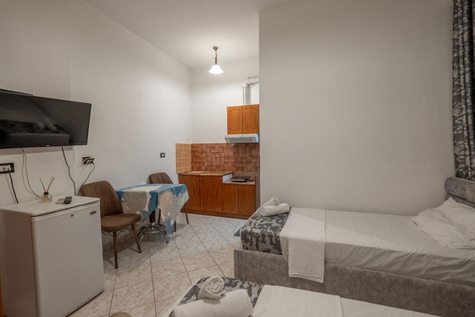 Hotel Vila Vilson Sarandë 외부 사진