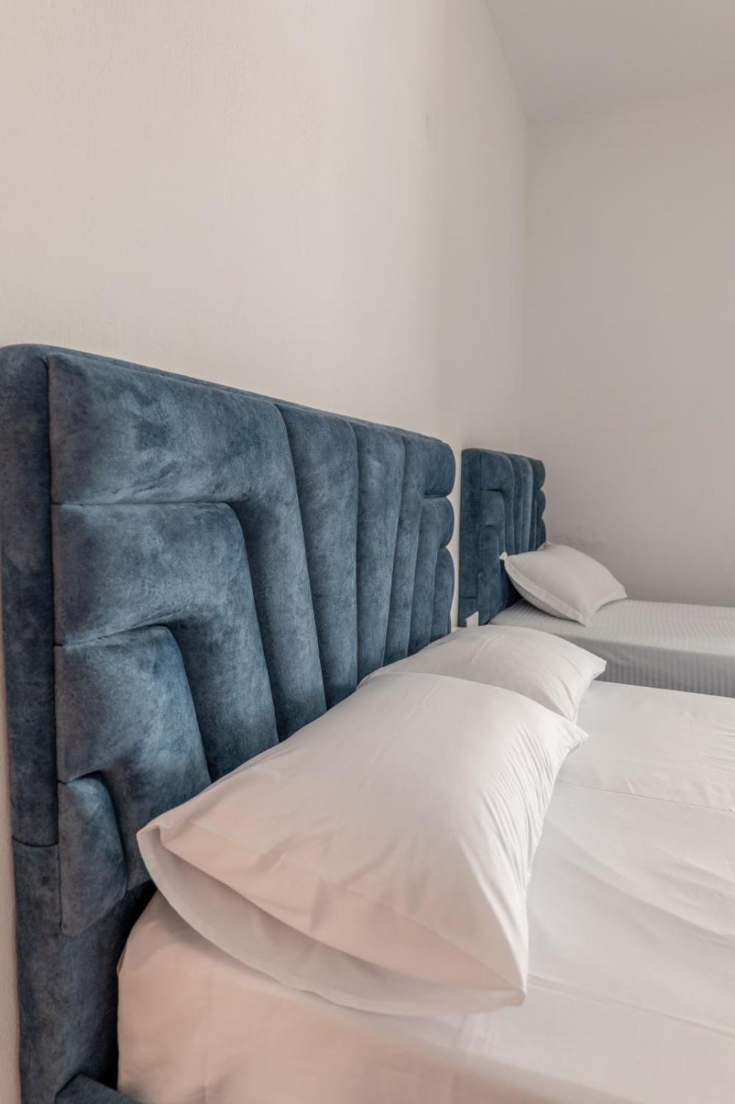 Hotel Vila Vilson Sarandë 외부 사진